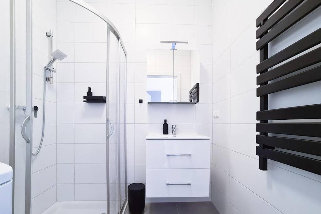 מורביש אם סי Lake View Suite מראה חיצוני תמונה